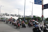 Đường Võ Văn Kiệt, hay còn được gọi là Đại lộ Đông Tây bởi nó là tuyến đường xương sống kết nối từ Đông sang Tây TP.HCM