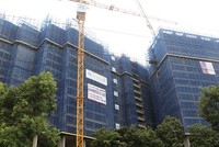 Lượng khách hàng dám bỏ 5-7 tỷ đồng trở lên để mua căn hộ chung cư là không nhiều. Ảnh: Dũng Minh