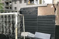 Chung cư cao cấp Docklands mới đưa vào sử dụng được 2 năm, nhưng một số hạng mục đã xuống cấp. Ảnh: Việt Dũng