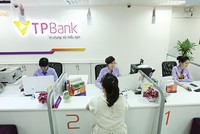 Theo giới chuyên gia, để sở hữu được ngân hàng là không đơn giản