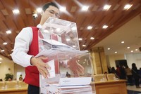 IPO gắn với niêm yết cổ phiếu trên sàn đang tạo sức hút cho nhiều cổ phiếu, trong đó có 3 "ông lớn"  họ PV