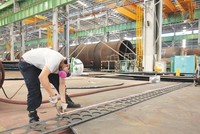 Sản xuất tại Công ty Doosan Vina (Quảng Ngãi). Ảnh: Đức Thanh