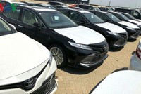 Hình ảnh hàng trăm xe Camry 2019 chờ thông quan tại TP HCM.