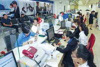 Xử lý được lượng lớn hồ sơ cơ cấu nợ trong một thời gian ngắn, đảm bảo không sai đối tượng là điều hết sức khó khăn cho các ngân hàng. Ảnh: Đức Thanh