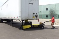 Với cỗ máy này, bạn có thể di chuyển cả một container nặng 45 tấn