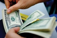 Tỷ giá trung tâm ngày 13/1 giảm 4 đồng/USD, tỷ giá ngân hàng giảm sâu