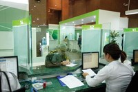 Vietcombank tặng ngay lì xì trong 2 ngày giao dịch đầu tiên của năm Bính Thân.