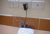 Người dân không có sự lựa chọn nhà mạng viễn thông, truyền hình khi sống tại các chung cư ở Hà Nội.