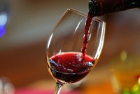 Thị trường rượu vang thật giả lẫn lộn