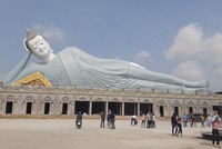 Cận cảnh chùa trăm tuổi, có tượng Phật nằm "khổng lồ" độc nhất Việt Nam