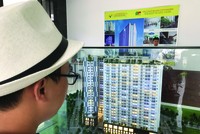 Người mua nhà sẽ hưởng lợi khi chất lượng sản phẩm và dịch vụ được nâng cao hơn. Ảnh: Việt Dương.