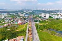 Đường Võ Chí Công cùng với cao tốc TP.HCM - Long Thành - Dầu Giây, không chỉ đóng vai trò huyết mạch giao thông mà còn mở ra dư địa phát triển mới cho cả vùng Đông thành phố. Ảnh: Minh Hiếu.