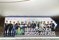 Ông Phạm Việt Anh - Chủ tịch HĐQT PVTrans cùng các lãnh đạo cấp cao tại Diễn đàn thường niên về Quản trị Công ty AF8 2025