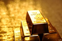 Vàng tăng giá nhẹ cuối chiều ngày cuối tuần