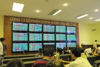 Tự doanh cũng tháo chạy trong phiên “xả lũ” 11/2?