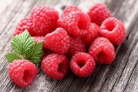 Nhiều trái cây giá bình dân ở nước ngoài về Việt hóa trái lạ đắt đỏ