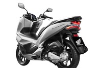 Honda PCX 2018 thay đổi thiết kế.