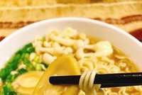 Mì tôm bào ngư có giá lên tới 120.000-150.000 đồng/gói đang gây sốt trên thị trường