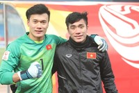 Hai anh em thủ môn Bùi Tiến Dũng và tiền vệ Bùi Tiến Dụng.