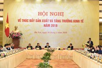 Phó Thủ tướng Trịnh Đình Dũng chủ trì Hội nghị. Ảnh: VGP/Nhật Bắc