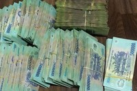 Nhân viên trạm thu phí ở TP HCM vây bắt nghi can trộm 3 tỷ