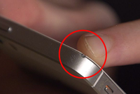 Apple sẽ không thay mới pin nếu iPhone bị trầy xước, va đập.