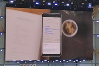 Người dùng có thể sao chép một đoạn văn bản ngoài đời thực vào điện thoại mà không cần mất công gõ.