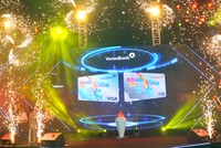 VietinBank ra mắt thẻ ghi nợ quốc tế Visa Debit Sống khỏe tại sân khấu đêm nhạc "Sống khỏe để yêu thương".