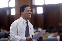 Đại biểu HĐND TP Đà Nẵng khoá IX thảo luận tại kỳ họp. Ảnh: Nguyễn Đông.