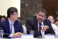 Ông Alatabani, chuyên gia WB, đề xuất giải pháp cho thị trường chứng khoán. - Ảnh: BTC.