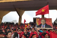 Mái của sân Hàng Đẫy mới được thiết kế đóng mở bao trùm toàn sân.