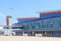 Thiết kế mặt trước sân bay Vân Đồn được lấy từ ý tưởng hình ảnh cánh buồm trên vịnh Hạ Long.