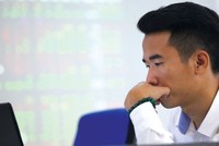 Áp lực gia tăng trong tuần giáp Tết