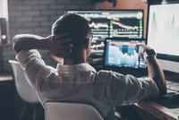 Bi bét các công ty quỹ không có quỹ 