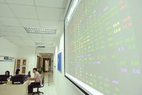 Cạnh tranh margin: Cục diện nghiêng về khối ngoại