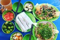 Bánh canh cua và 7 món chuẩn vị mùa thu ngon nức tiếng khu hồ Tây
