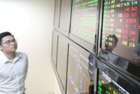 Nhiều quốc gia nhìn nhận, quy định về mệnh giá hay phát hành cổ phiếu dưới mệnh giá đã lỗi thời, không chứng tỏ được tác dụng, nên chuyển sang cơ chế phi mệnh giá bắt buộc, hoặc để cho doanh nghiệp lựa chọn giữa các cơ chế.