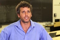 Giảng viên Toán Ari Nagel có ít nhất 52 đứa con. Ảnh: New York Post.