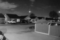 Camera an ninh ghi lại cảnh tượng thiên thạch phát nổ