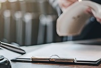 Doanh nghiệp kiện ngân hàng do vi phạm quy định xử lý nợ trước hạn