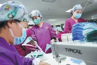 Nhiều doanh nghiệp mới chỉ quan tâm xuất hàng đi Trung Quốc, mà chưa tìm hiểu về ưu đãi của CPTPP. Ảnh: Đức Thanh.