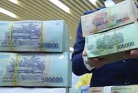 Rủi ro lớn nhất với các ngân hàng hiện nay là nợ xấu gia tăng.