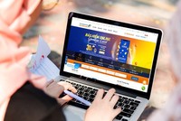 Bảo hiểm giảm phí và “trực chiến” 24/7 hỗ trợ khách hàng vượt qua mùa dịch