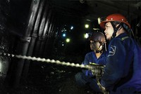 Hiệu quả tháng 5, chờ doanh nghiệp lộ sáng