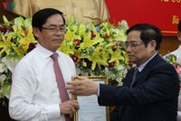 Ông Phạm Viết Thanh nhận quyết định giữ chức Bí thư Tỉnh ủy Bà Rịa - Vũng Tàu.