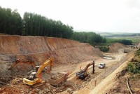 Khối lượng mặt bằng cao tốc Bắc-Nam dù chỉ còn khoảng 10% nhưng lại rơi vào phần đất thổ cư nên công việc còn lại sẽ rất phức tạp.