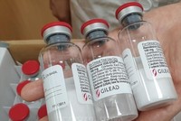 EU trả hơn 1 tỷ euro để mua thuốc kháng virus Remdesivir
