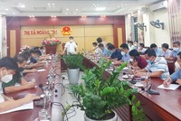 Phó Chủ tịch UBND tỉnh Nghệ An làm việc với thị xã Hoàng Mai trong đêm.