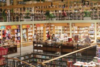 Đa số doanh nghiệp ngành giáo dục trên sàn chứng khoán hoạt động trong lĩnh vực xuất bản và kinh doanh văn hóa phẩm.