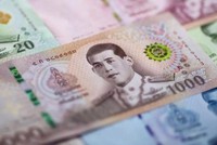 Đồng Baht Thái Lan suy yếu nhất trong 5 năm qua